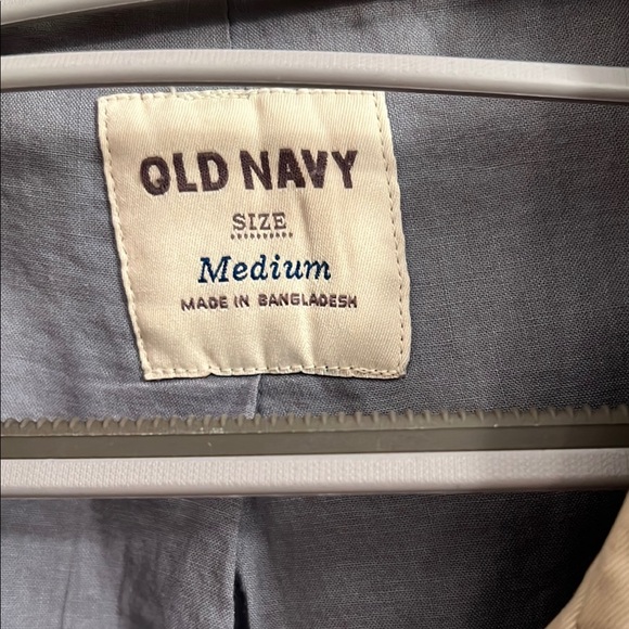 Classic Tan Double-Breasted Trench Coat - Picture 2 of 4